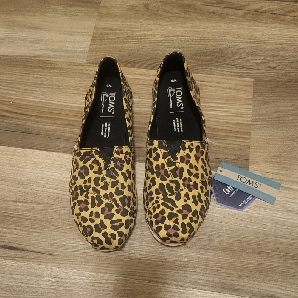 Womens Toms